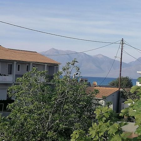 Agapi Studio Acharavi A 50M De La Mer, 400M Du Centre Ville Bagian luar foto