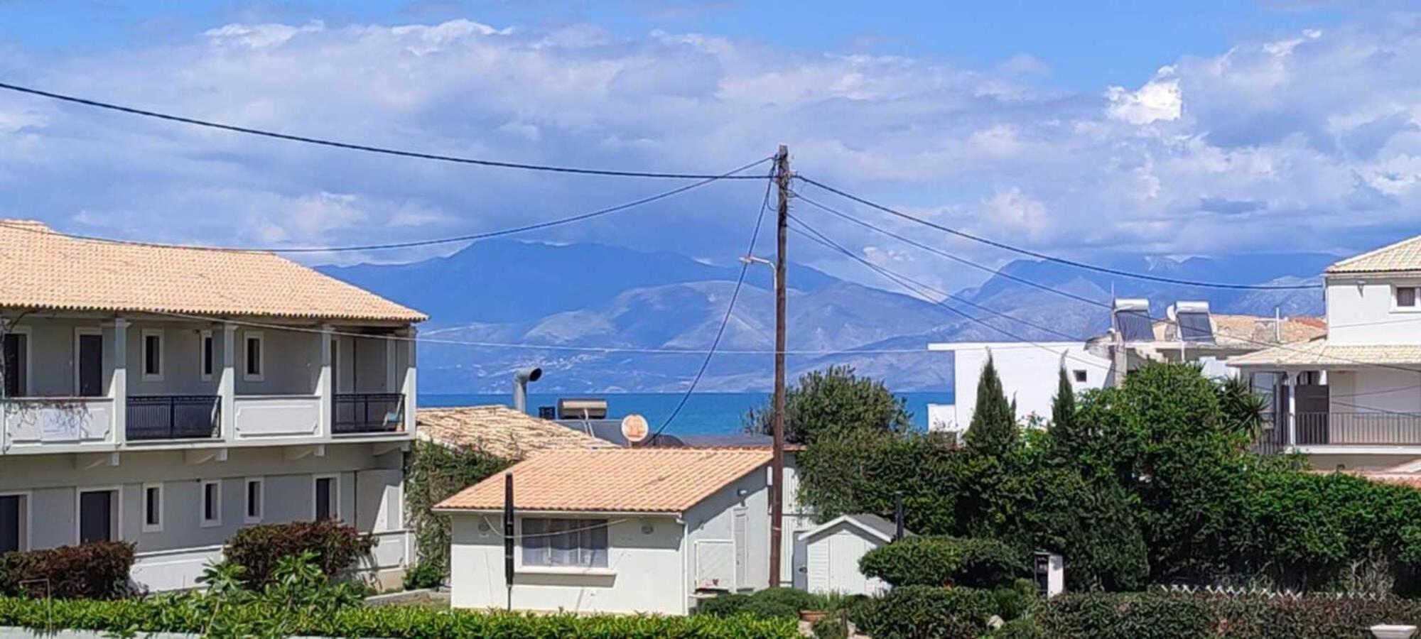 Agapi Studio Acharavi A 50M De La Mer, 400M Du Centre Ville Bagian luar foto